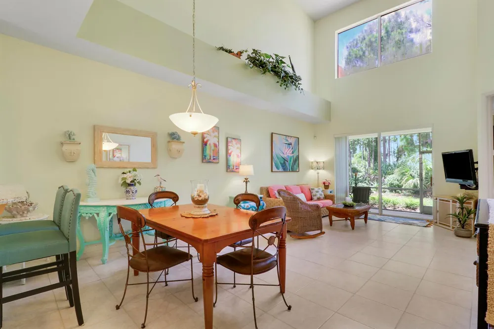 9222 Wentworth Lane Port St. Lucie, FL 34986