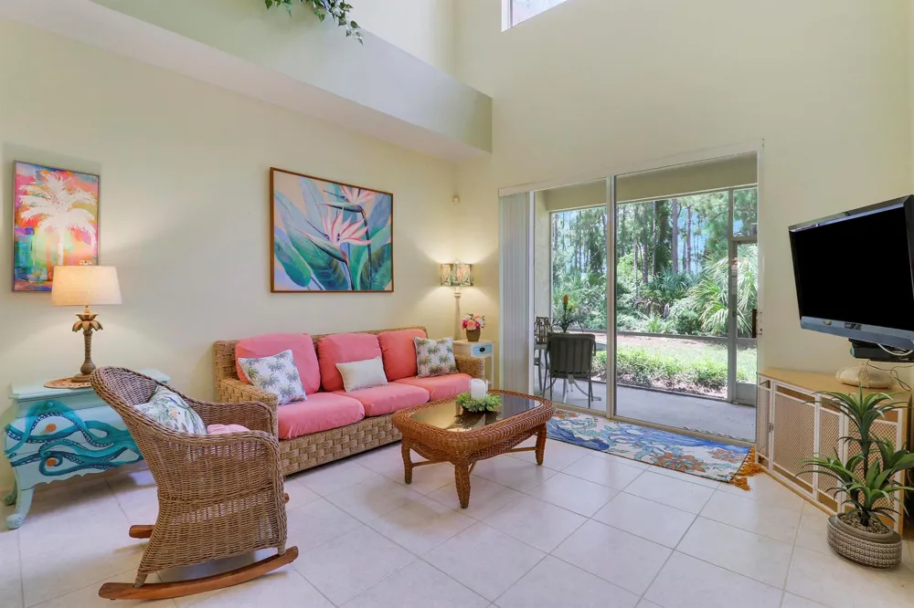 9222 Wentworth Lane Port St. Lucie, FL 34986