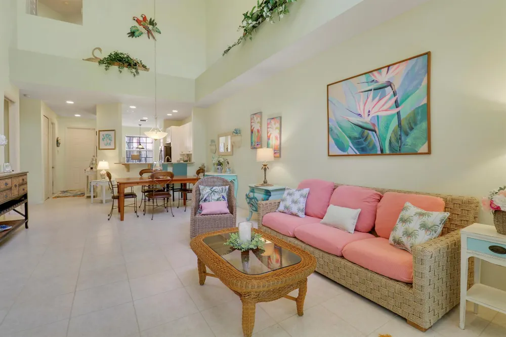 9222 Wentworth Lane Port St. Lucie, FL 34986