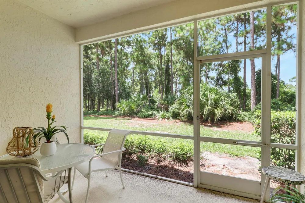 9222 Wentworth Lane Port St. Lucie, FL 34986