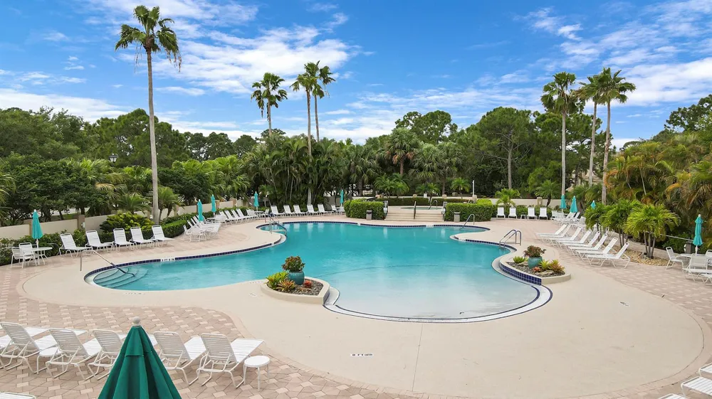 9222 Wentworth Lane Port St. Lucie, FL 34986