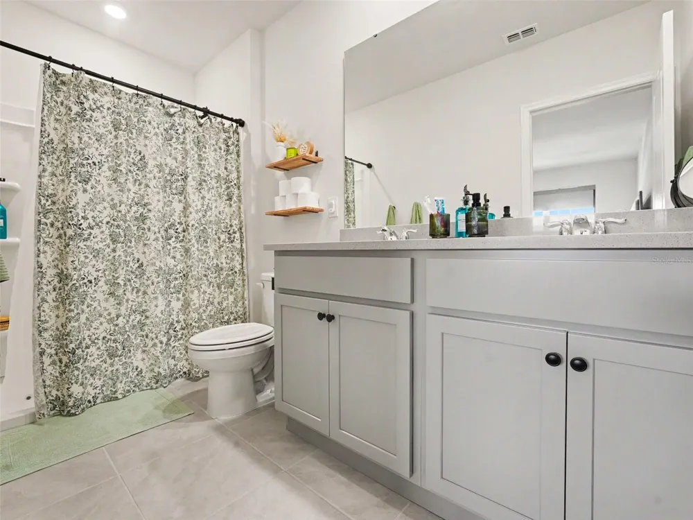 2356 PENGUIN BOULEVARD Davenport, FL 33837