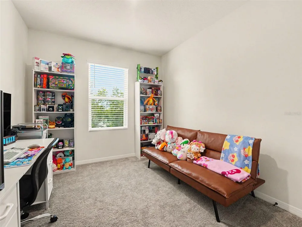 2356 PENGUIN BOULEVARD Davenport, FL 33837
