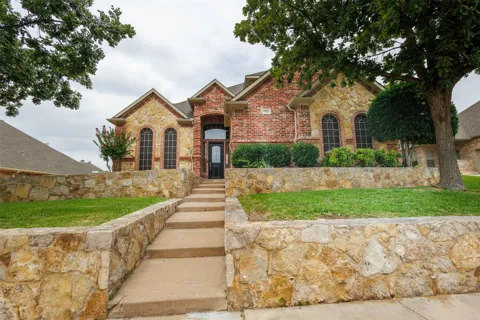 7921 Shady Oaks Drive