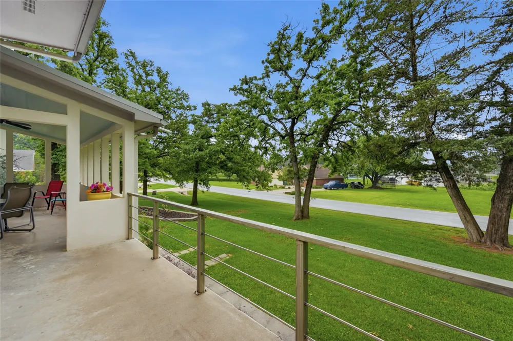 316 Comanche Drive Lake Kiowa, TX 76240