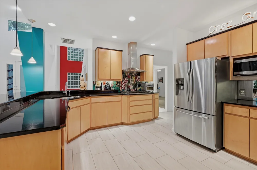 316 Comanche Drive Lake Kiowa, TX 76240