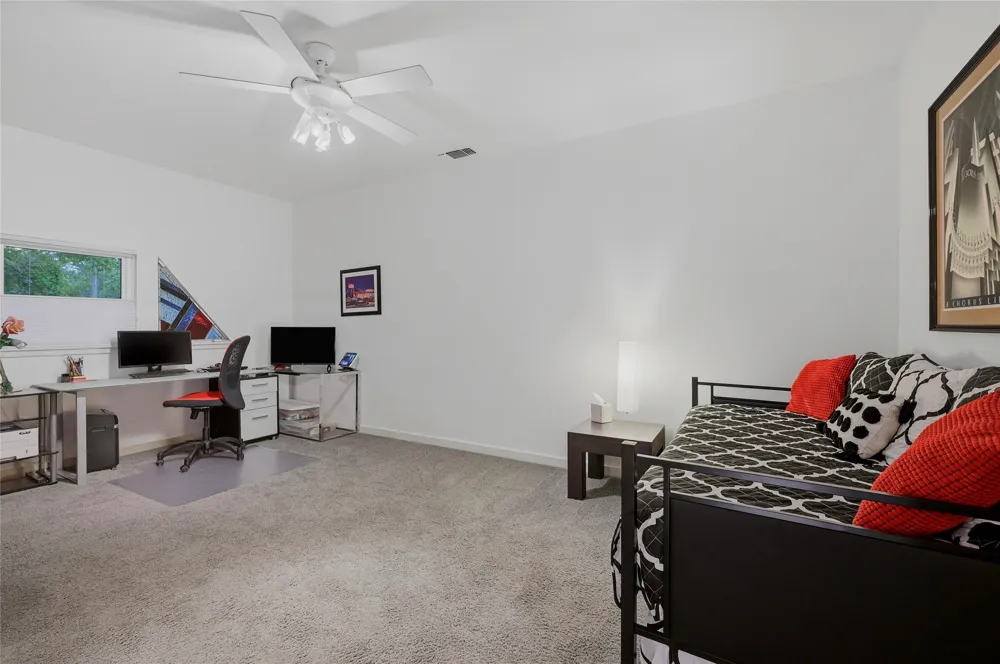316 Comanche Drive Lake Kiowa, TX 76240
