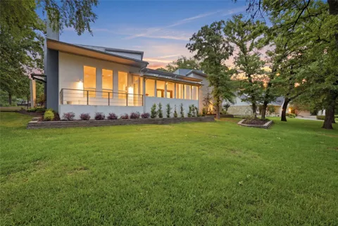 316 Comanche Drive
