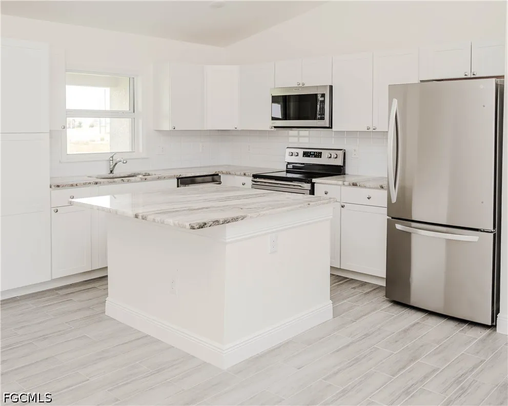 Waldo Circle Labelle, FL 33935