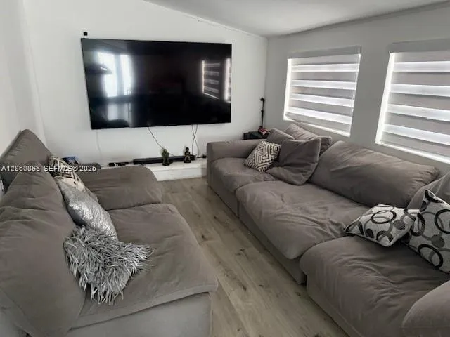 8950 SW 197th St Cutler Bay, FL 33157