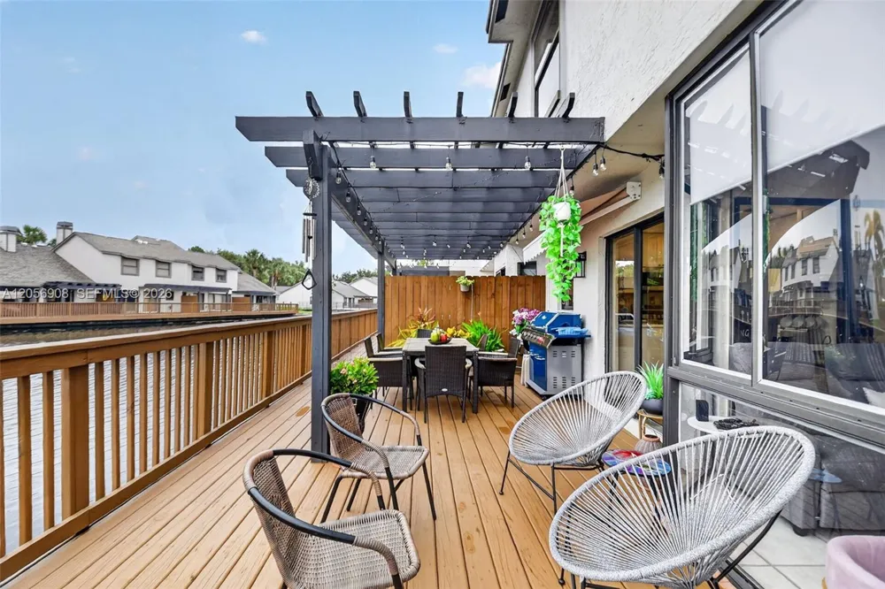 802 Landings Blvd Green Acres, FL 33413