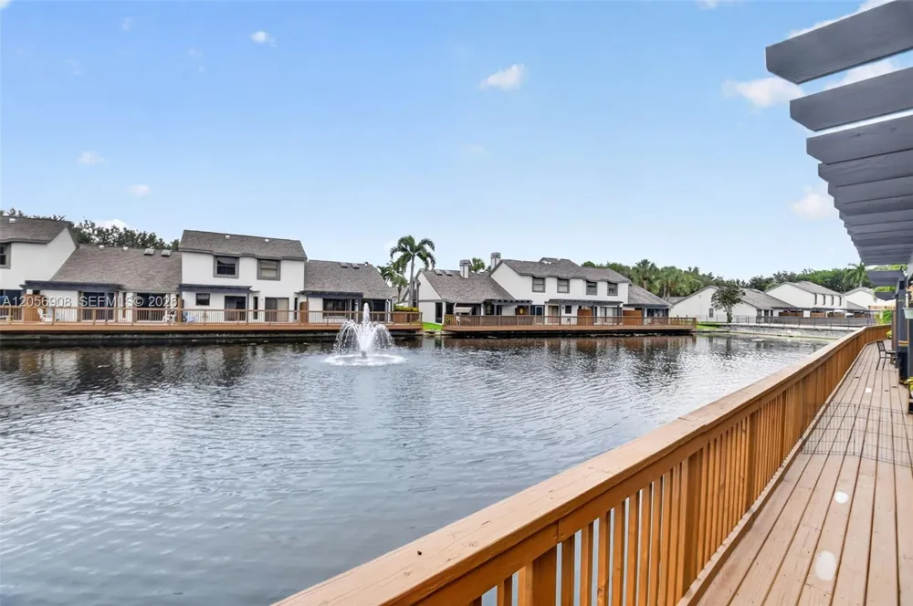 802 Landings Blvd Green Acres, FL 33413
