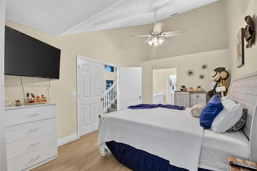 802 Landings Blvd Green Acres, FL 33413