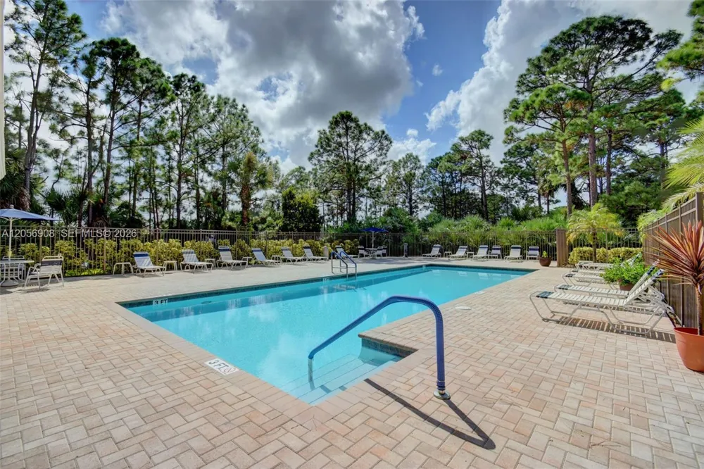 802 Landings Blvd Green Acres, FL 33413