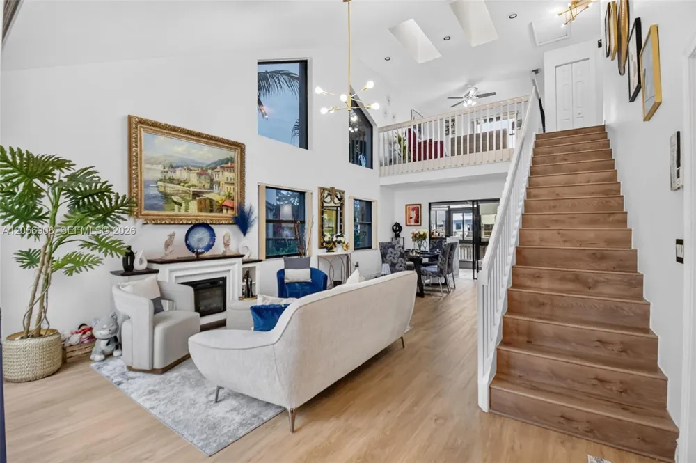 802 Landings Blvd Green Acres, FL 33413