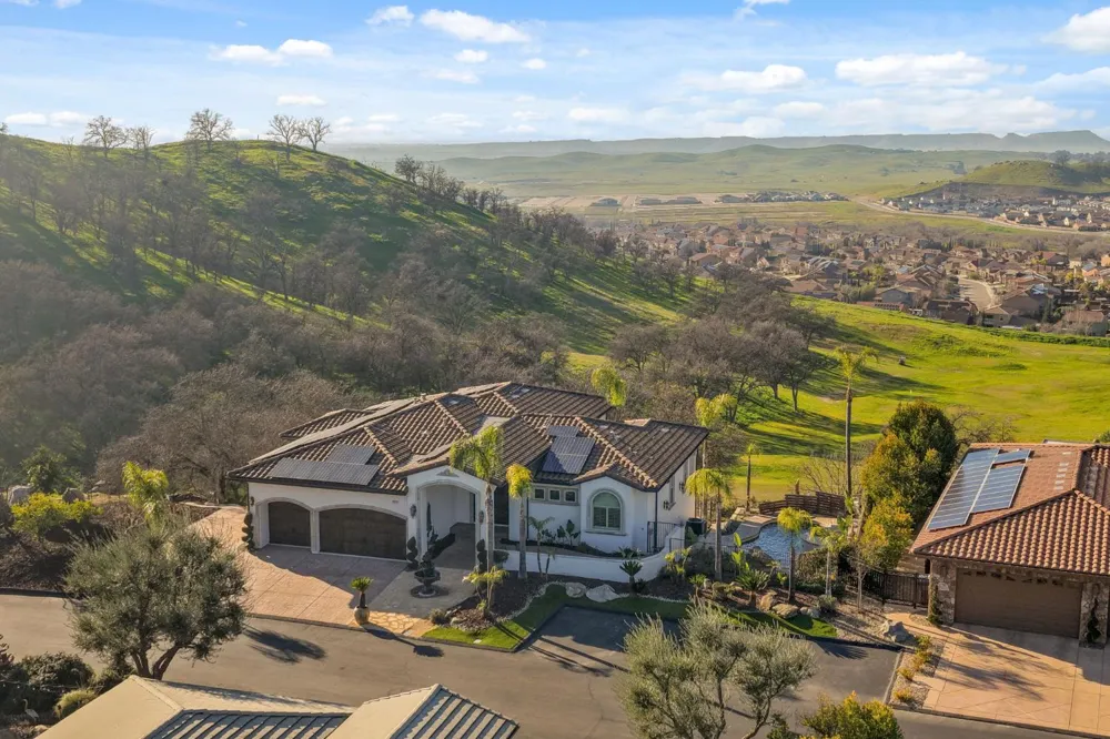 22221 Masters Drive Friant, CA 93626