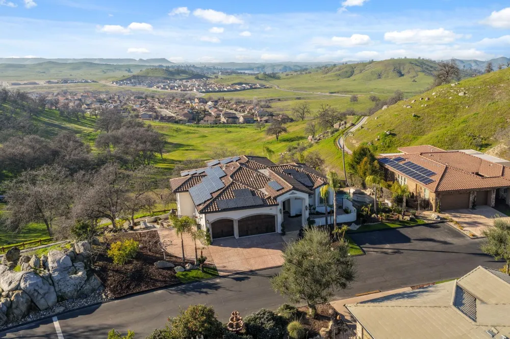 22221 Masters Drive Friant, CA 93626