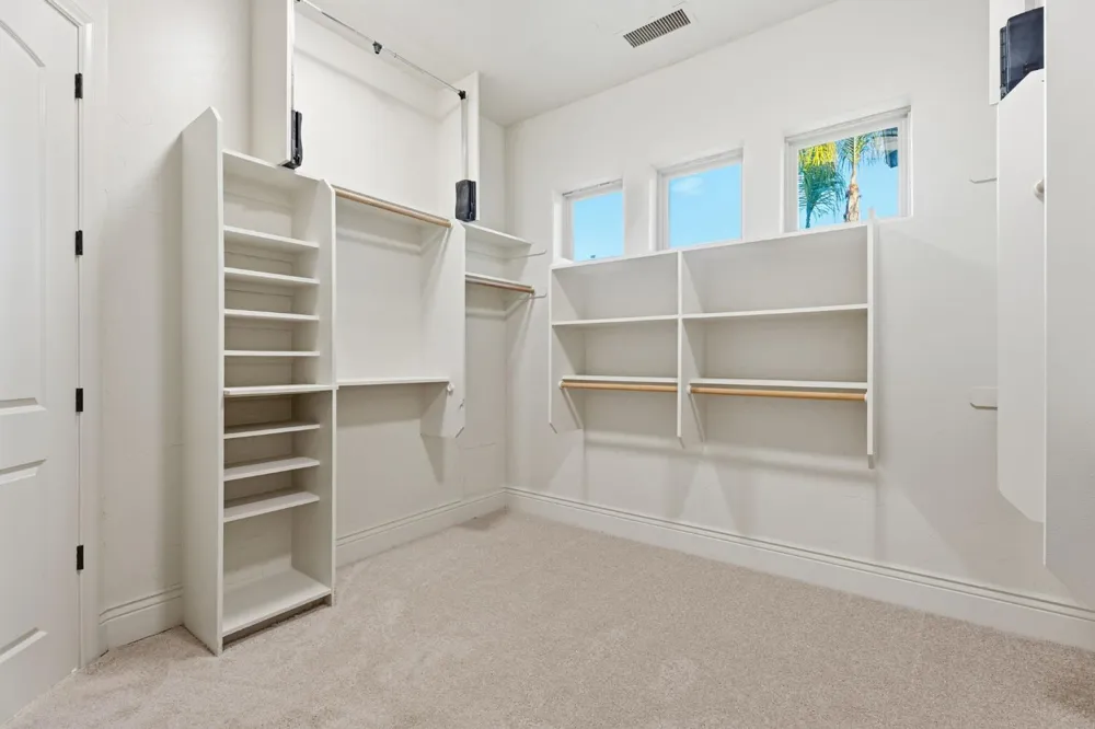 22221 Masters Drive Friant, CA 93626