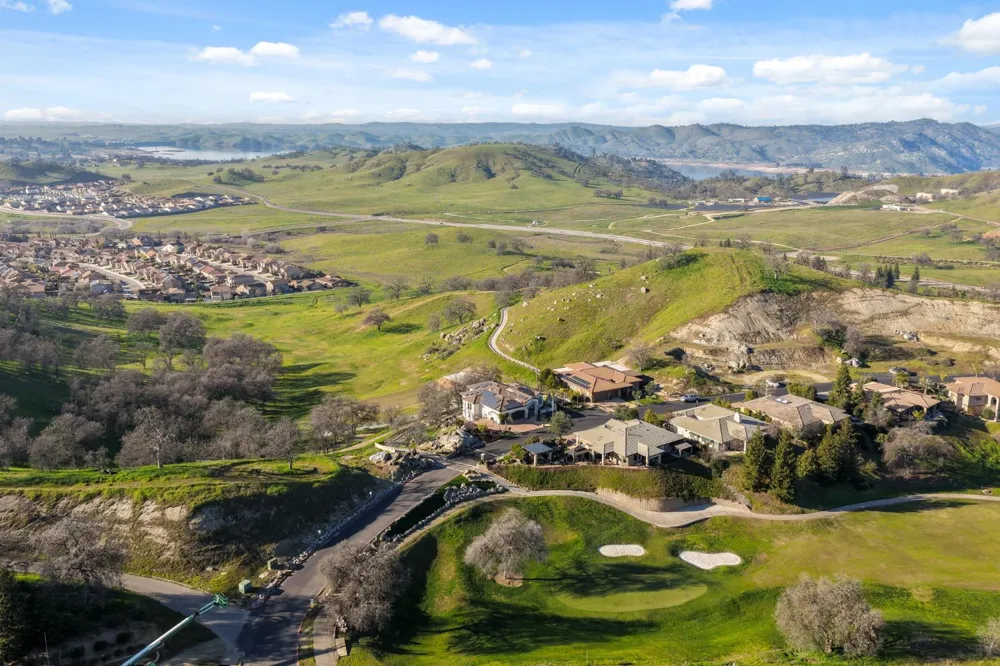 22221 Masters Drive Friant, CA 93626