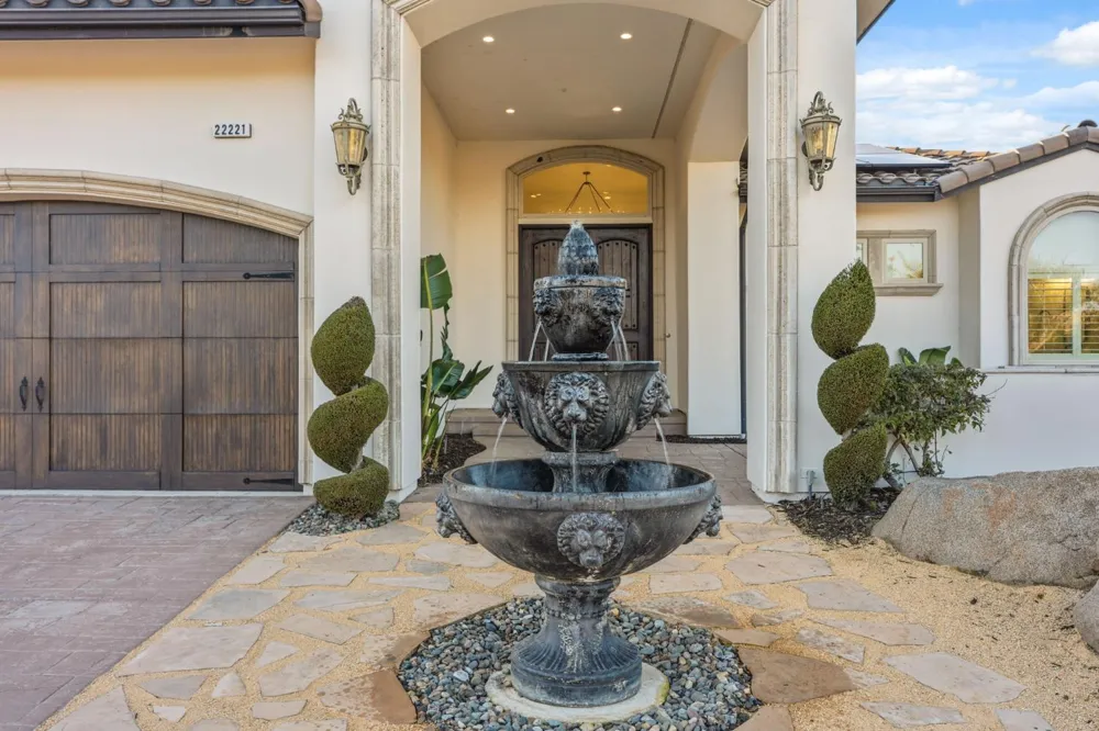 22221 Masters Drive Friant, CA 93626