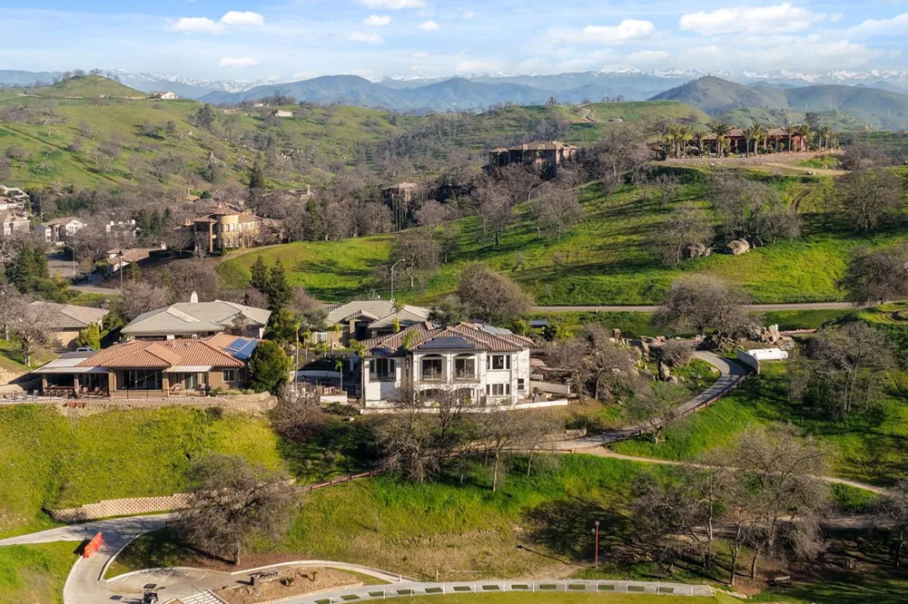 22221 Masters Drive Friant, CA 93626