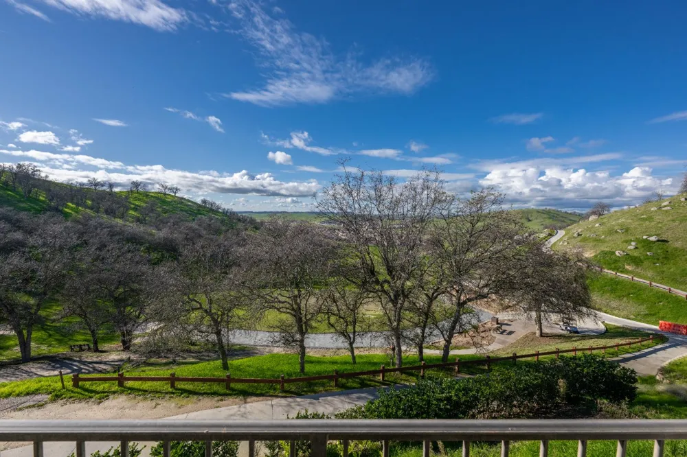 22221 Masters Drive Friant, CA 93626