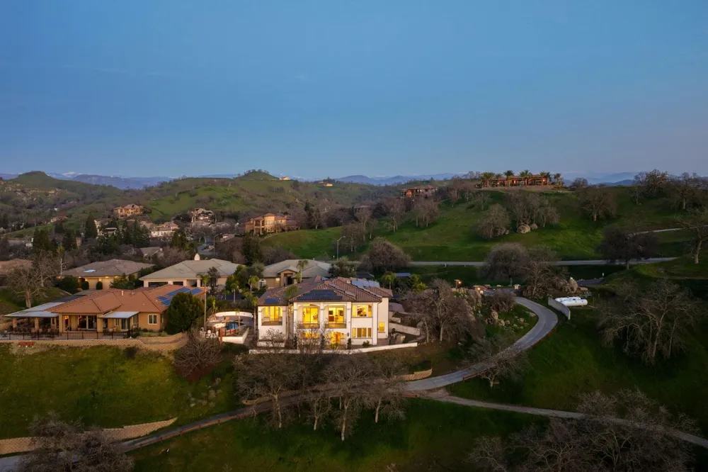 22221 Masters Drive Friant, CA 93626
