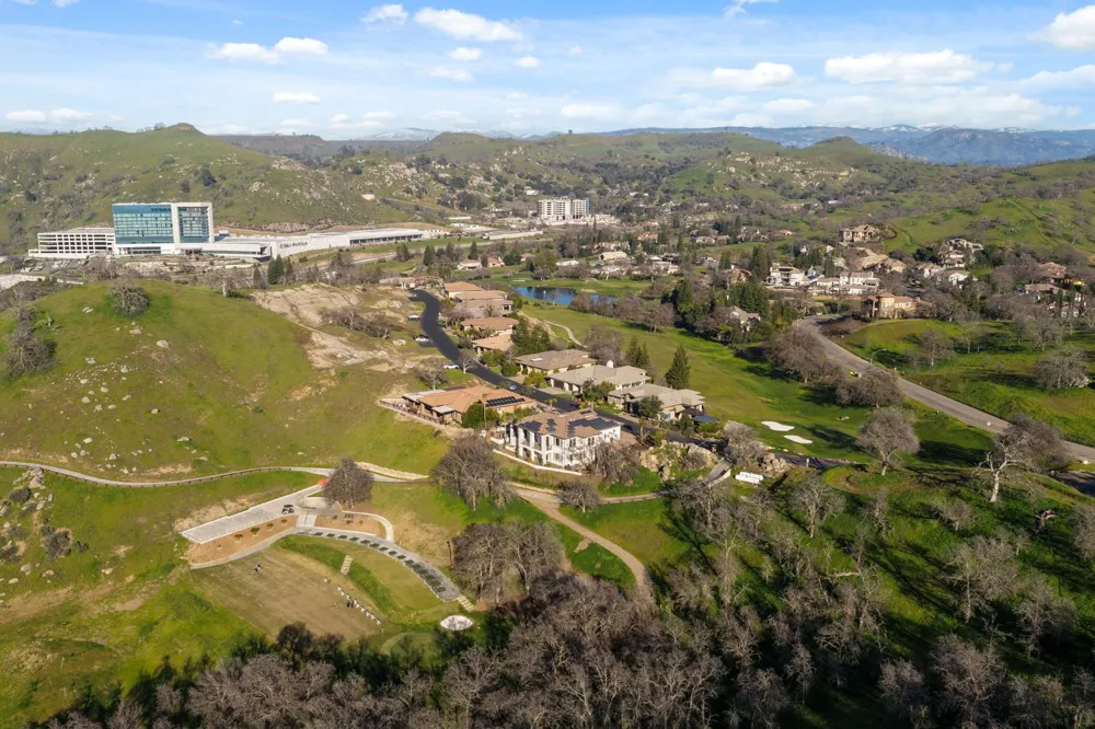 22221 Masters Drive Friant, CA 93626