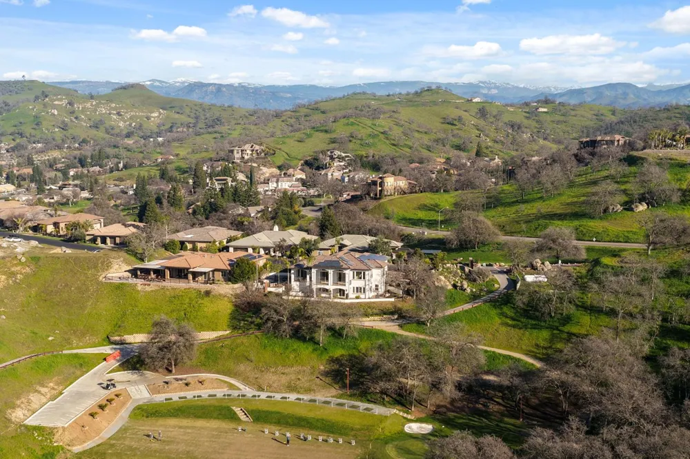 22221 Masters Drive Friant, CA 93626
