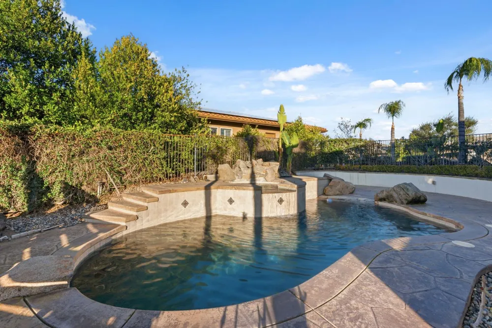 22221 Masters Drive Friant, CA 93626