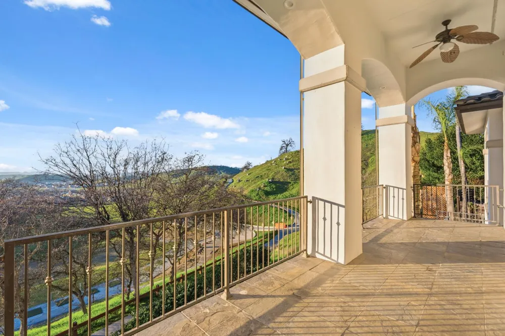 22221 Masters Drive Friant, CA 93626