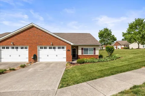 9619 Scarlet Oak Lane