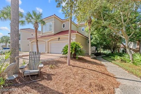 232 La Valencia Circle #1