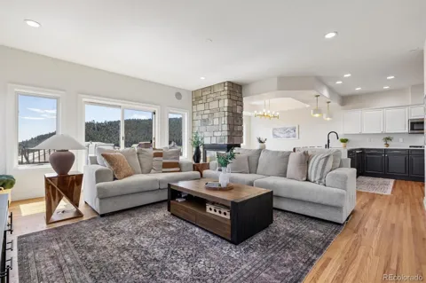 561 Ridgeside Drive