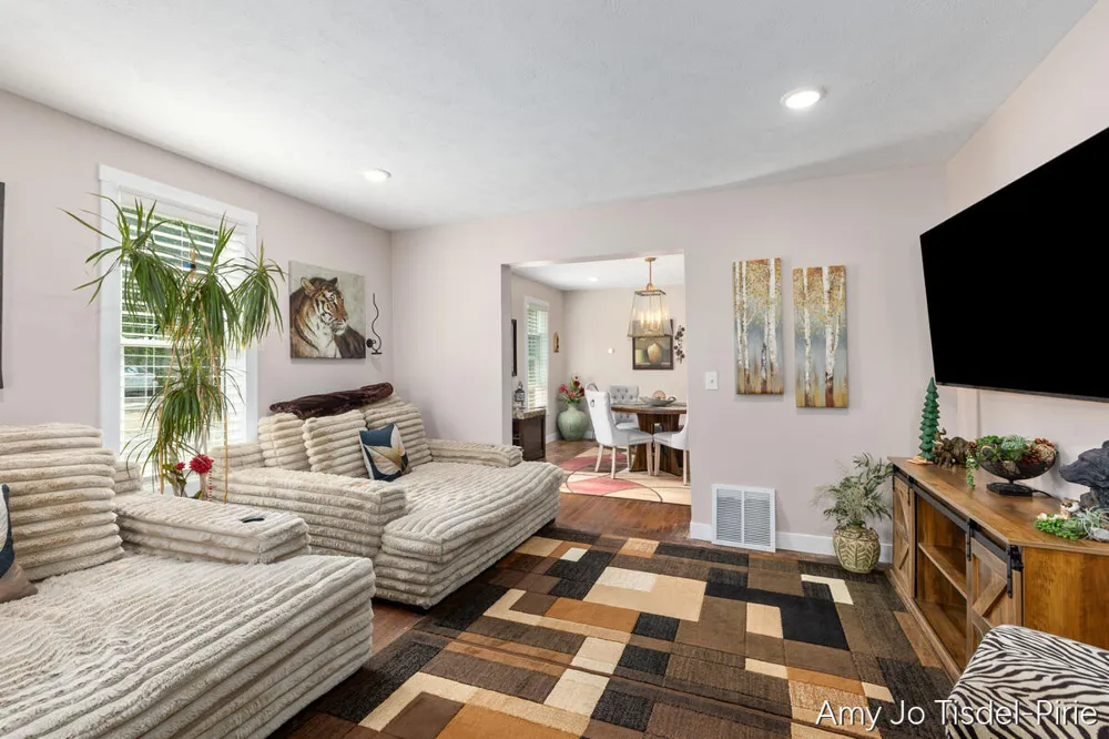 1096 E James Street White Cloud, MI 49349