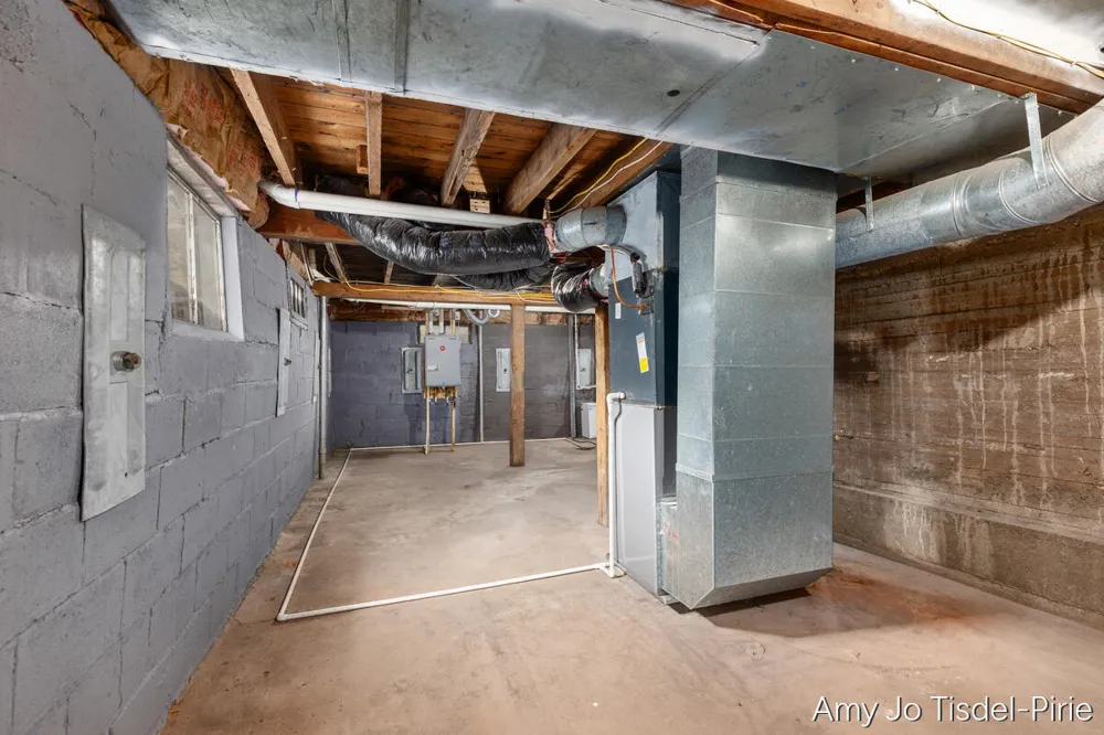 1096 E James Street White Cloud, MI 49349