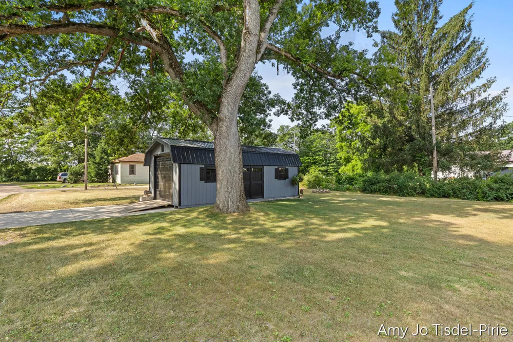 1096 E James Street White Cloud, MI 49349