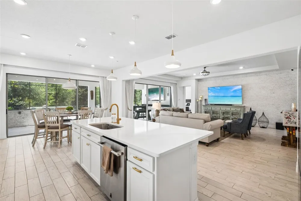 7606 WANDERING WAY Orlando, FL 32836