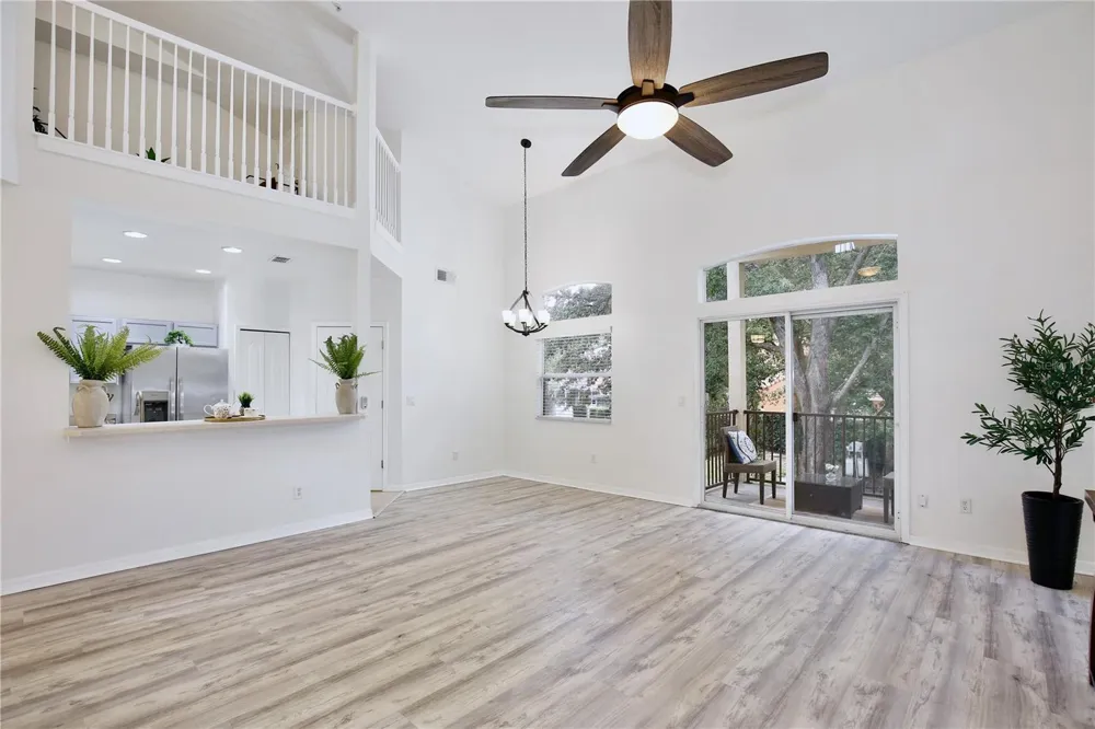 696 SEABROOK COURT #202 Altamonte Springs, FL 32714