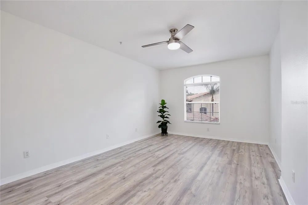 696 SEABROOK COURT #202 Altamonte Springs, FL 32714