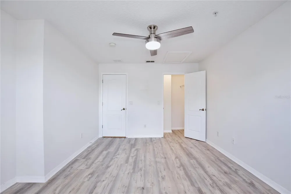 696 SEABROOK COURT #202 Altamonte Springs, FL 32714