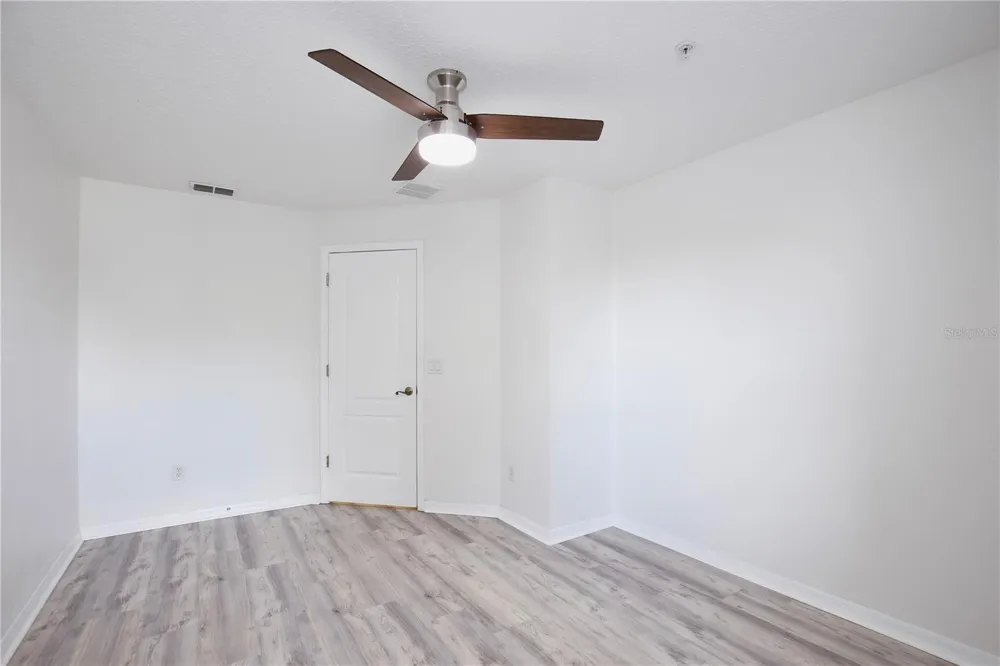 696 SEABROOK COURT #202 Altamonte Springs, FL 32714