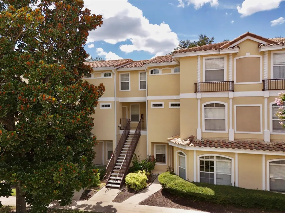 696 SEABROOK COURT #202 Altamonte Springs, FL 32714