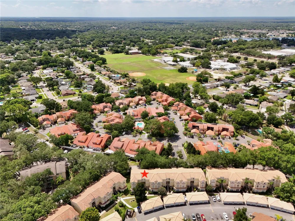 696 SEABROOK COURT #202 Altamonte Springs, FL 32714