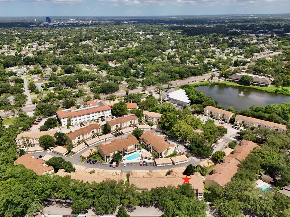 696 SEABROOK COURT #202 Altamonte Springs, FL 32714