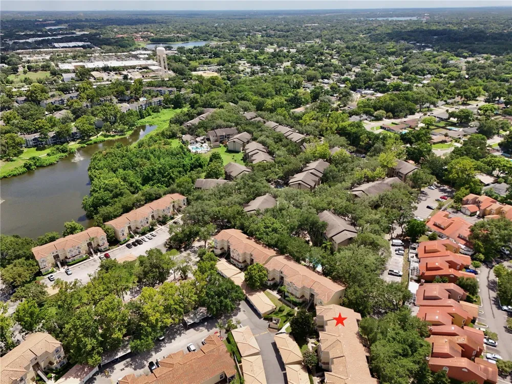 696 SEABROOK COURT #202 Altamonte Springs, FL 32714