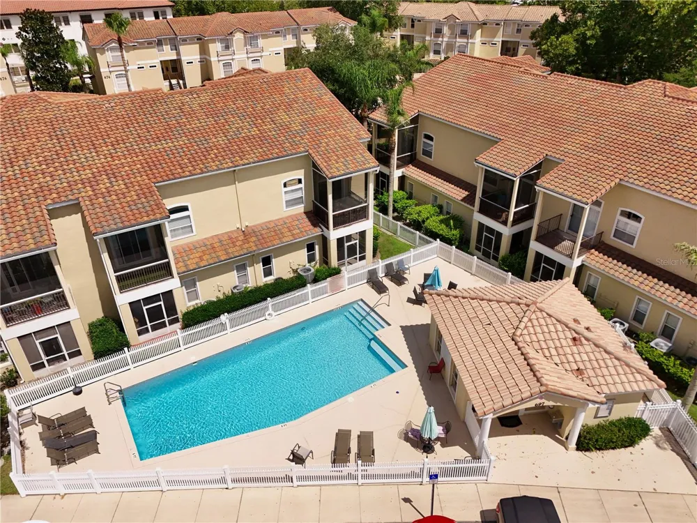 696 SEABROOK COURT #202 Altamonte Springs, FL 32714