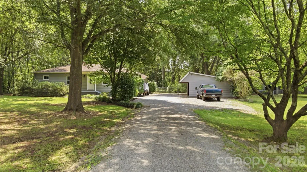 2125 Old Hickory Grove Road Mount Holly, NC 28120