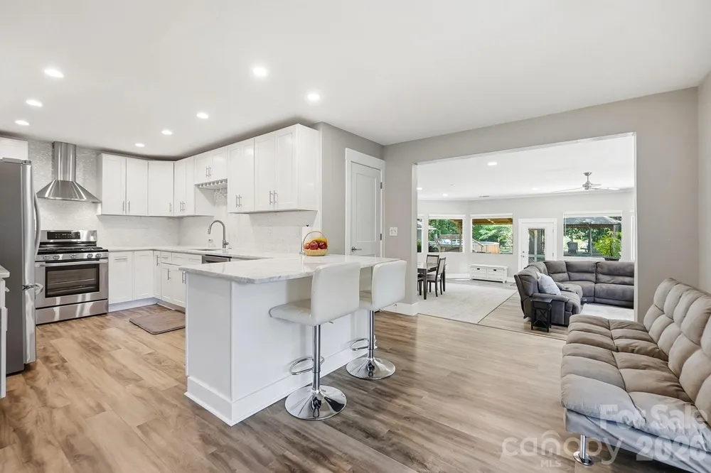 2125 Old Hickory Grove Road Mount Holly, NC 28120