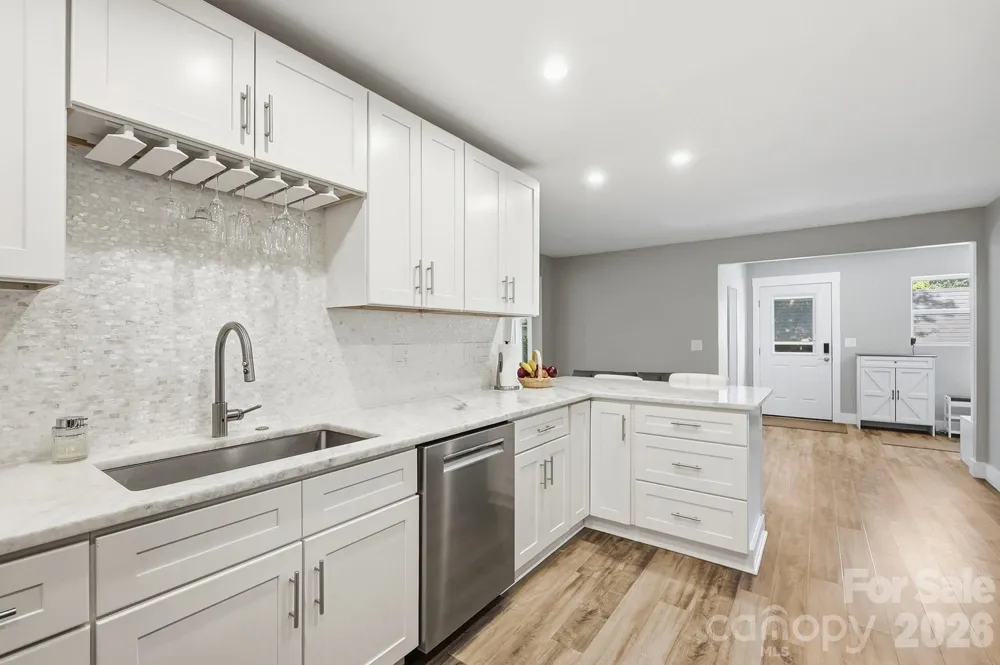 2125 Old Hickory Grove Road Mount Holly, NC 28120